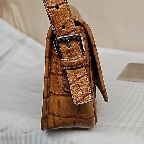 DOONEY AND BOURKE BAYOU COLLECTION SHOULDER BAG BFPM-06-396 - Picture 6 of 16